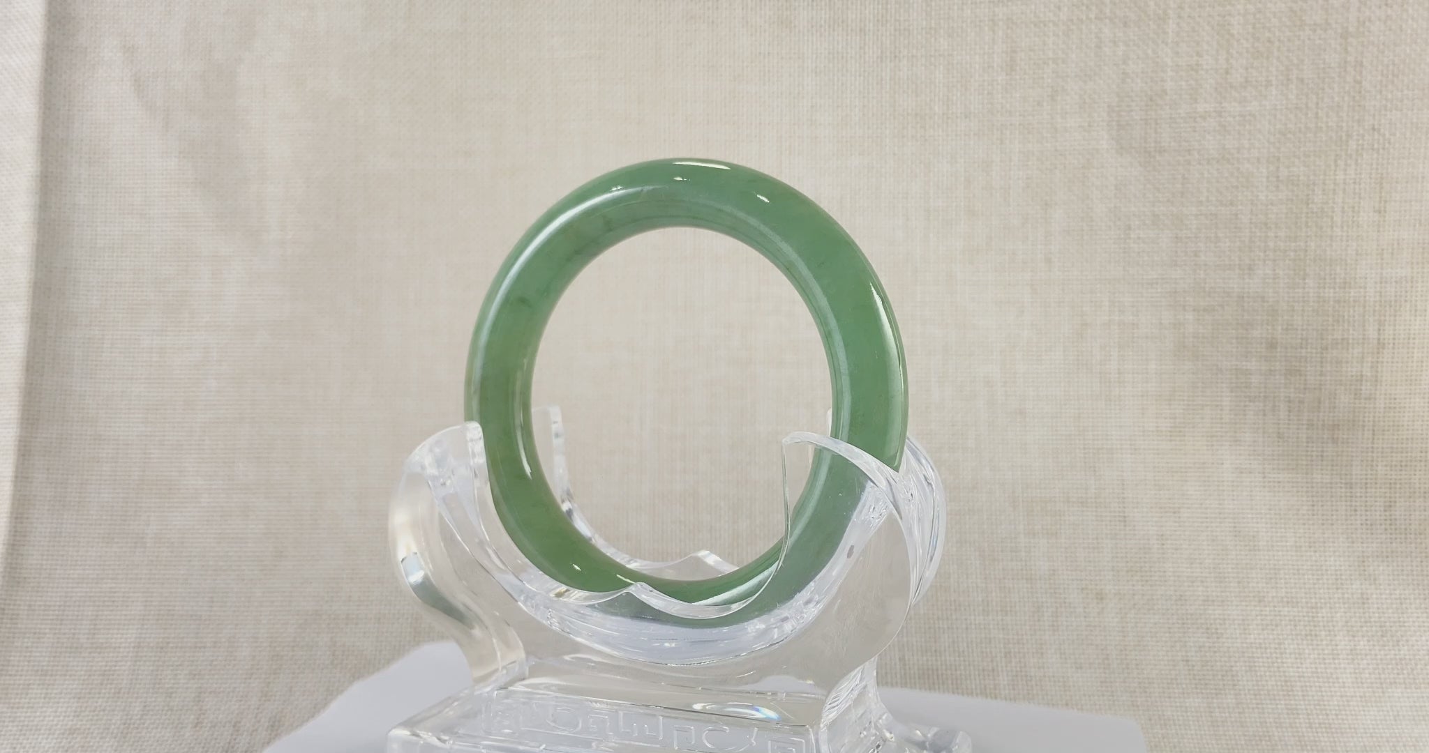 Certified Natural Jadeite Bangle (52mm) 97485