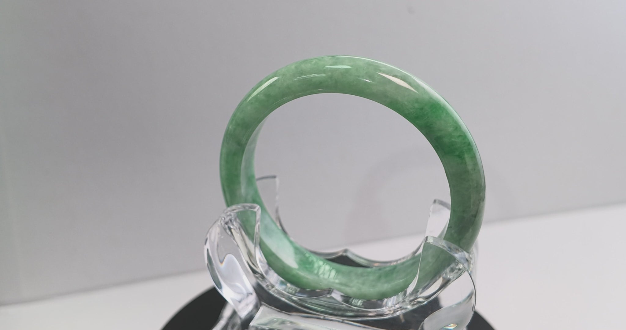Certified Natural Jadeite Bangle (61mm) 88787